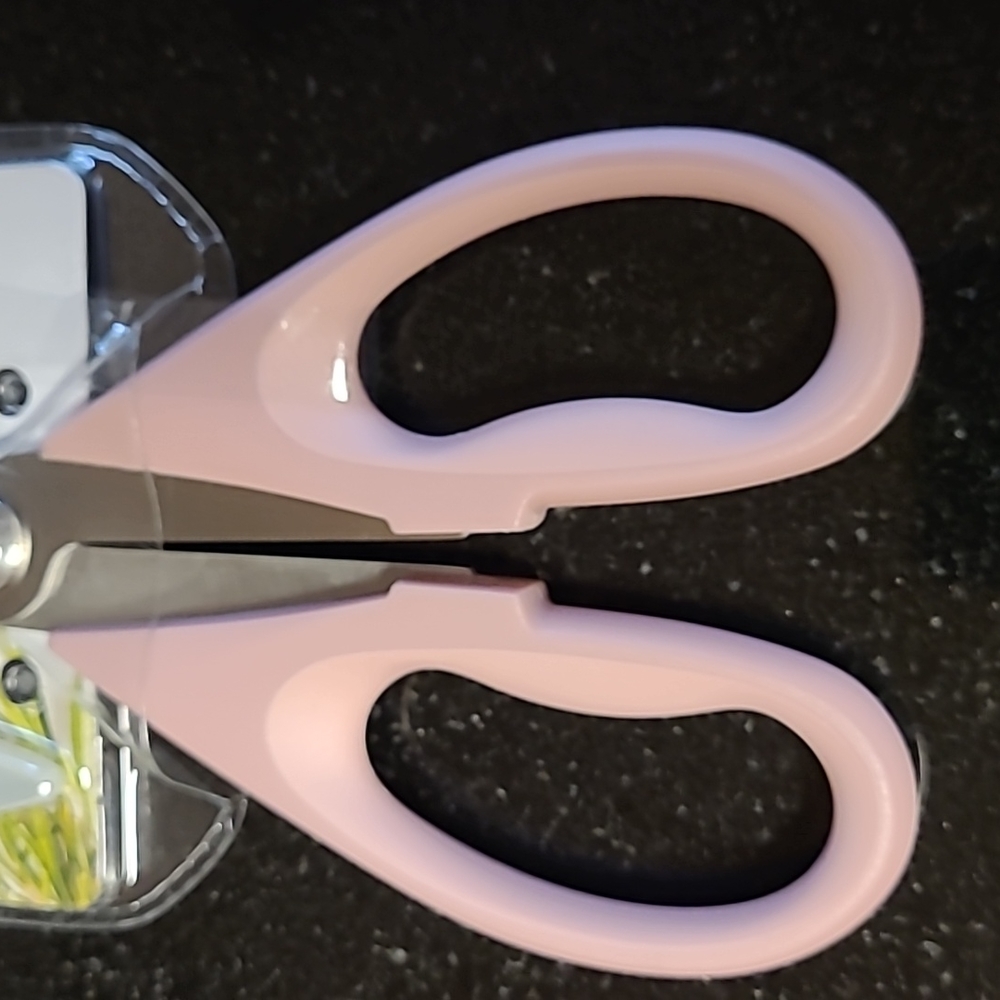 KitchenAid Utility Shears - Picture 4 of 5